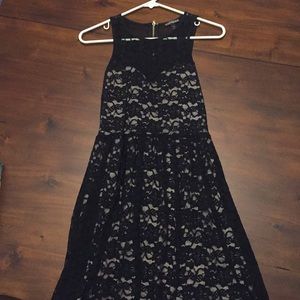 Black lace Express Dress - size small